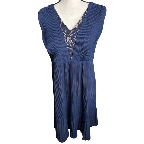 Motherhood Maternity Navy Cocktail Dress Lace Detail Pleated Semi-Formal Lined S - Picture 2 of 6